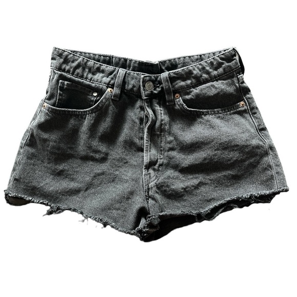 H&M Denim High Rise Distressed Cut Off Jean Vintage Shorts Summer Casual Black 6 - Picture 1 of 9